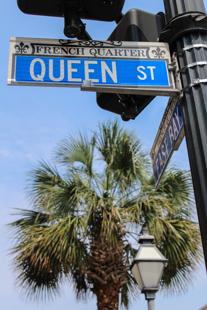 Queen St Sign-0097